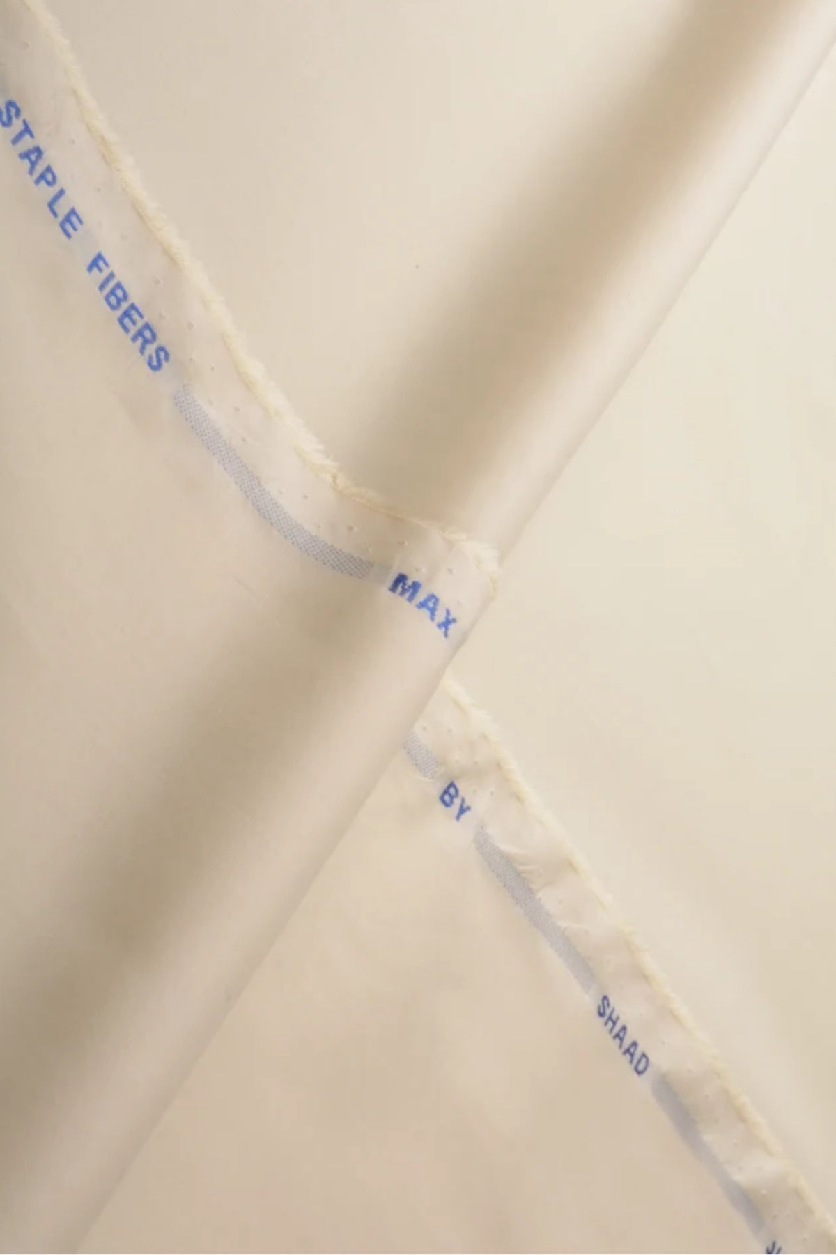 100% LONG STAPLE COTTON SEMI STIFF FINISH - MAX