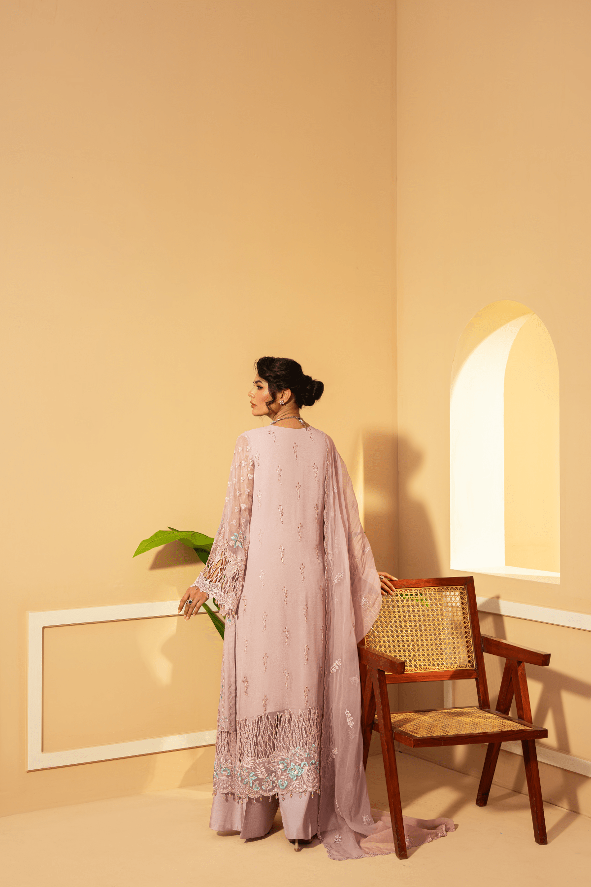 08 Queen Pink - Lamisah Nikhar By Lavish Premium - Rabbani Cloth House