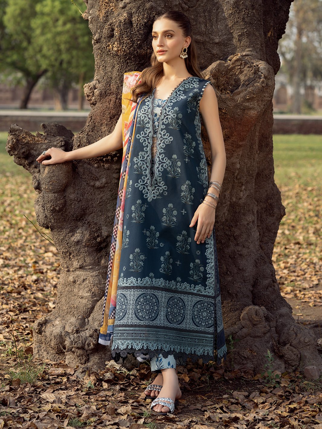 2082 - B | Embroidered Summer Edit'25 | Naqshnaz Printed Lawn By Bin Ilyas - Rabbani Cloth House
