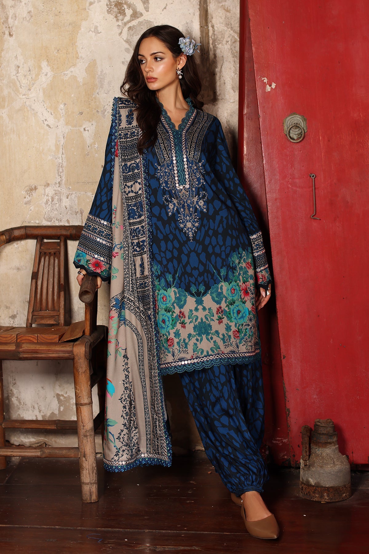 ANW7-09 | Aniq V1 Embroidered Unstitched '26 By Charizma