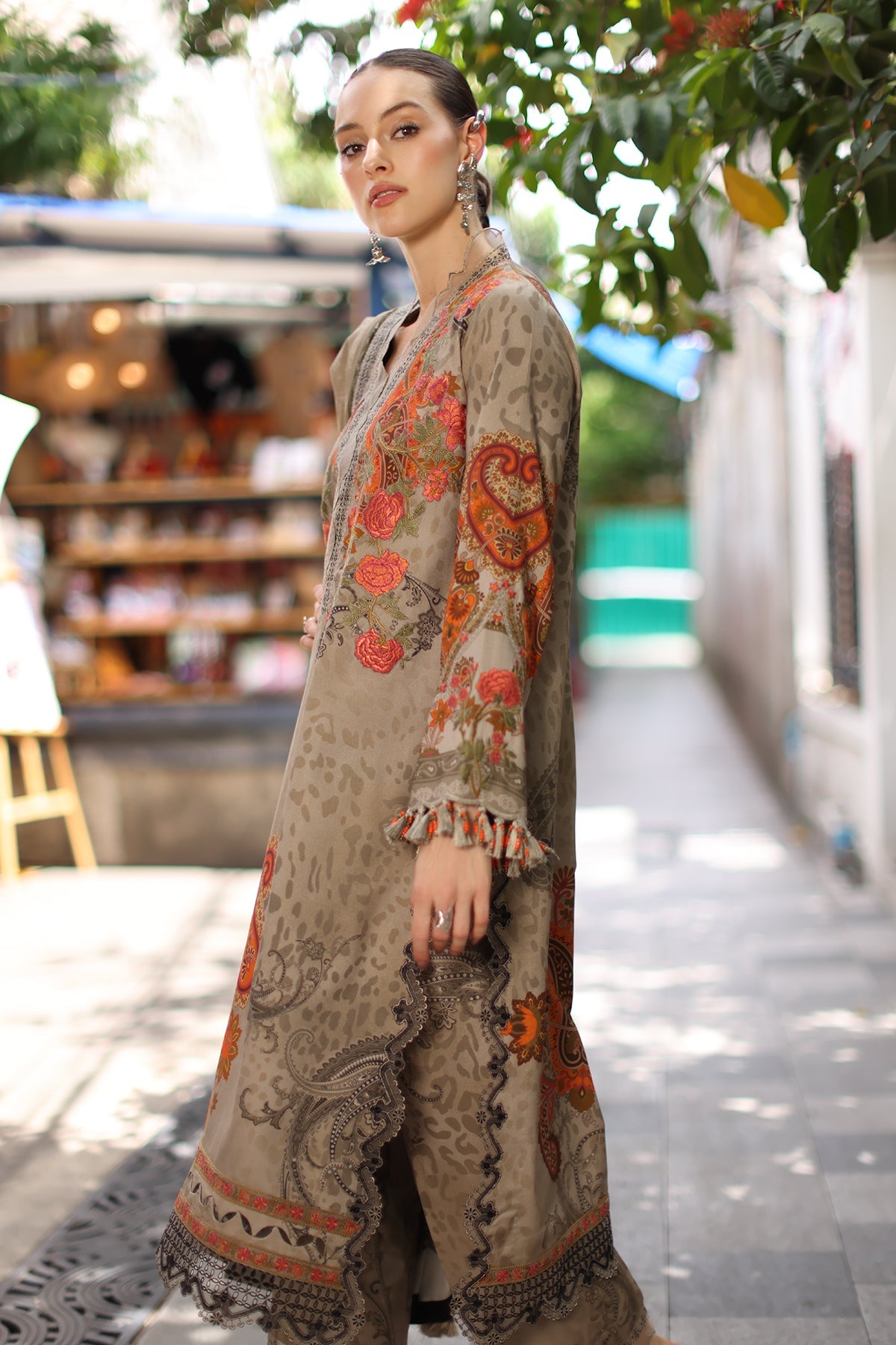 ANW7-04 | Aniq V1 Embroidered Unstitched '26 By Charizma