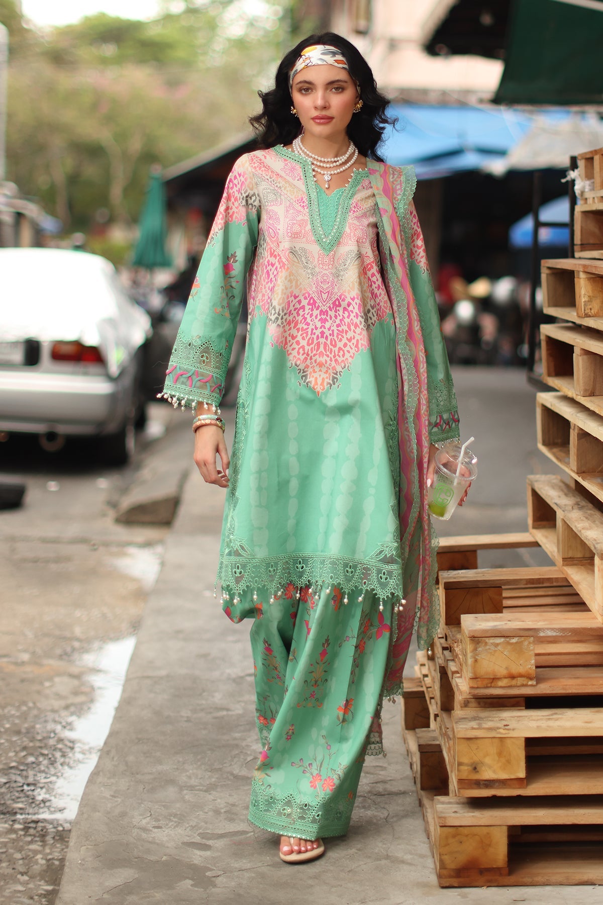 CS6-05 | Signature Lawn Collection By Charizma