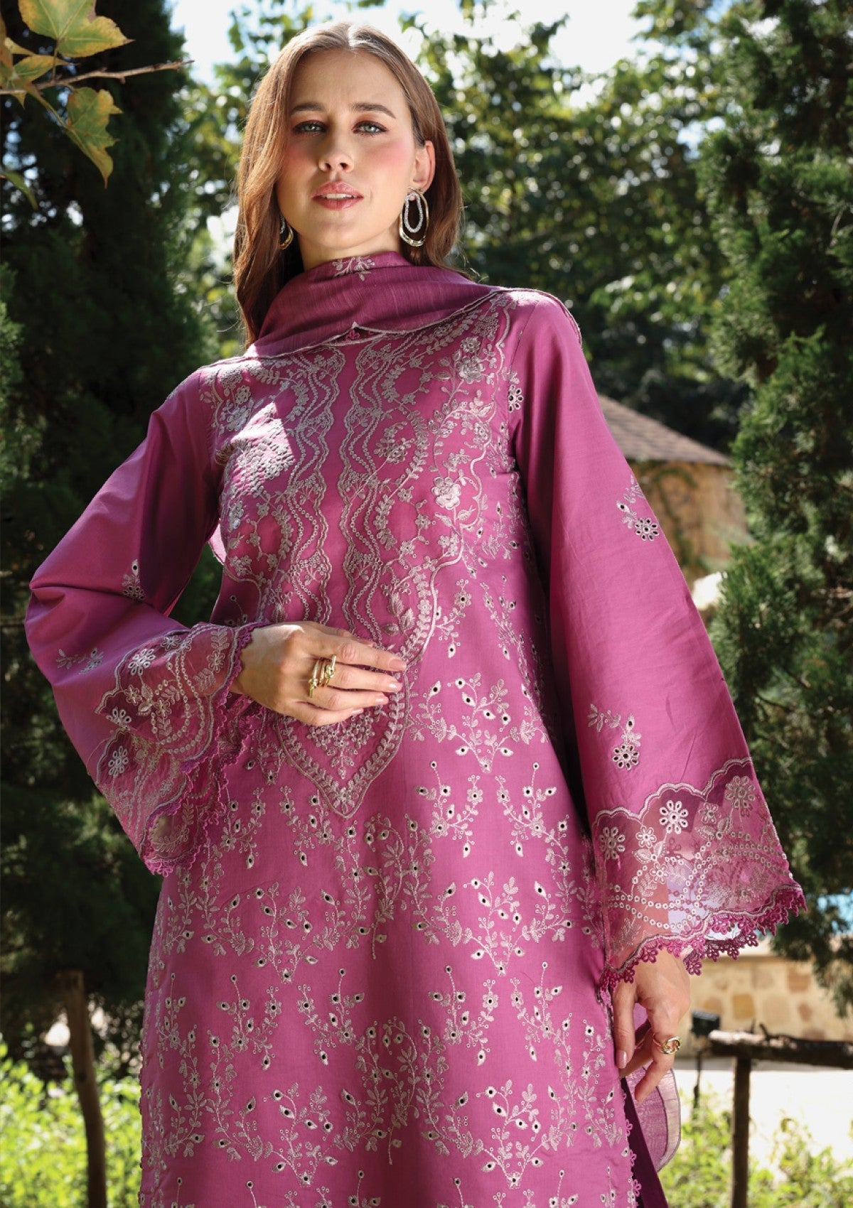 Lisa | Raaya Luxury Embroidered Lawn By Rangrasiya