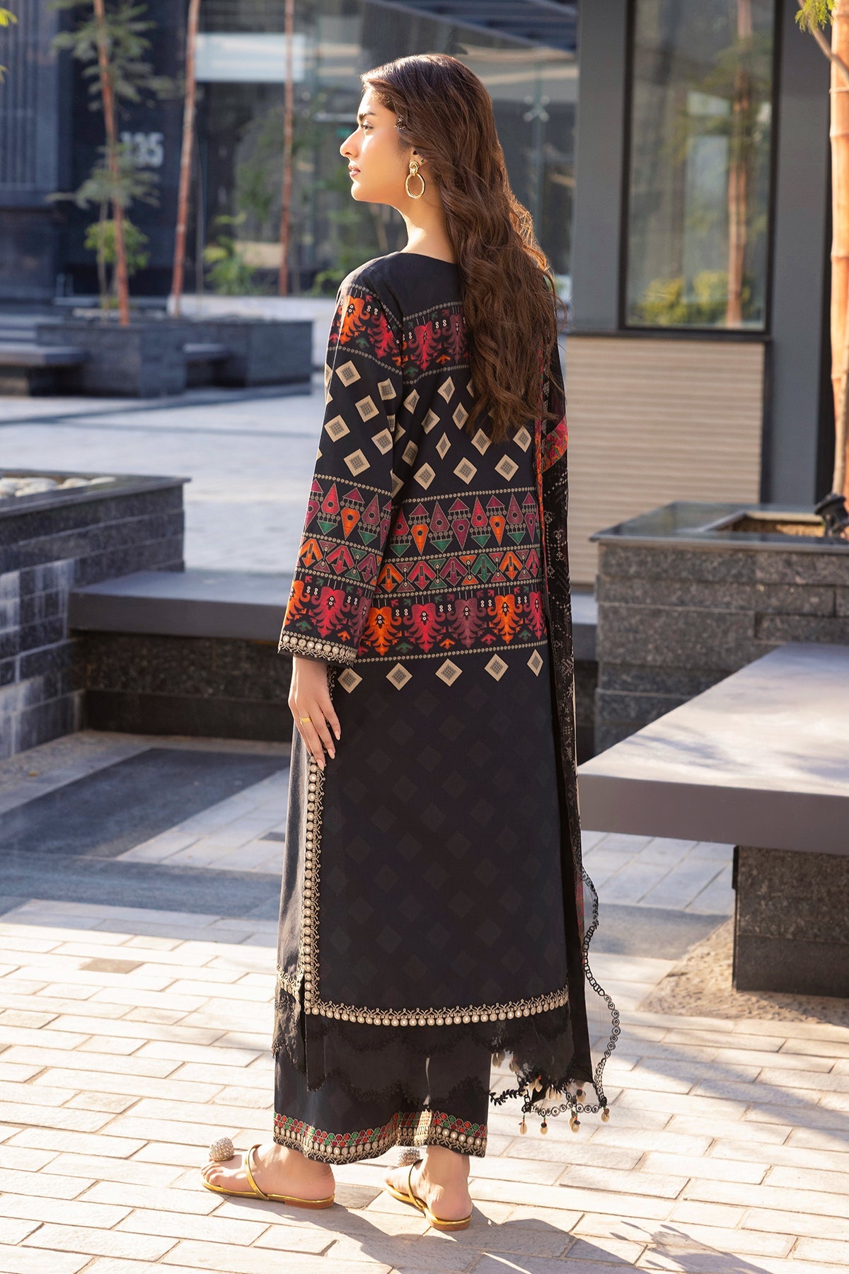 IN6-03 | Infinity Unstitched Embroidered By Charizma