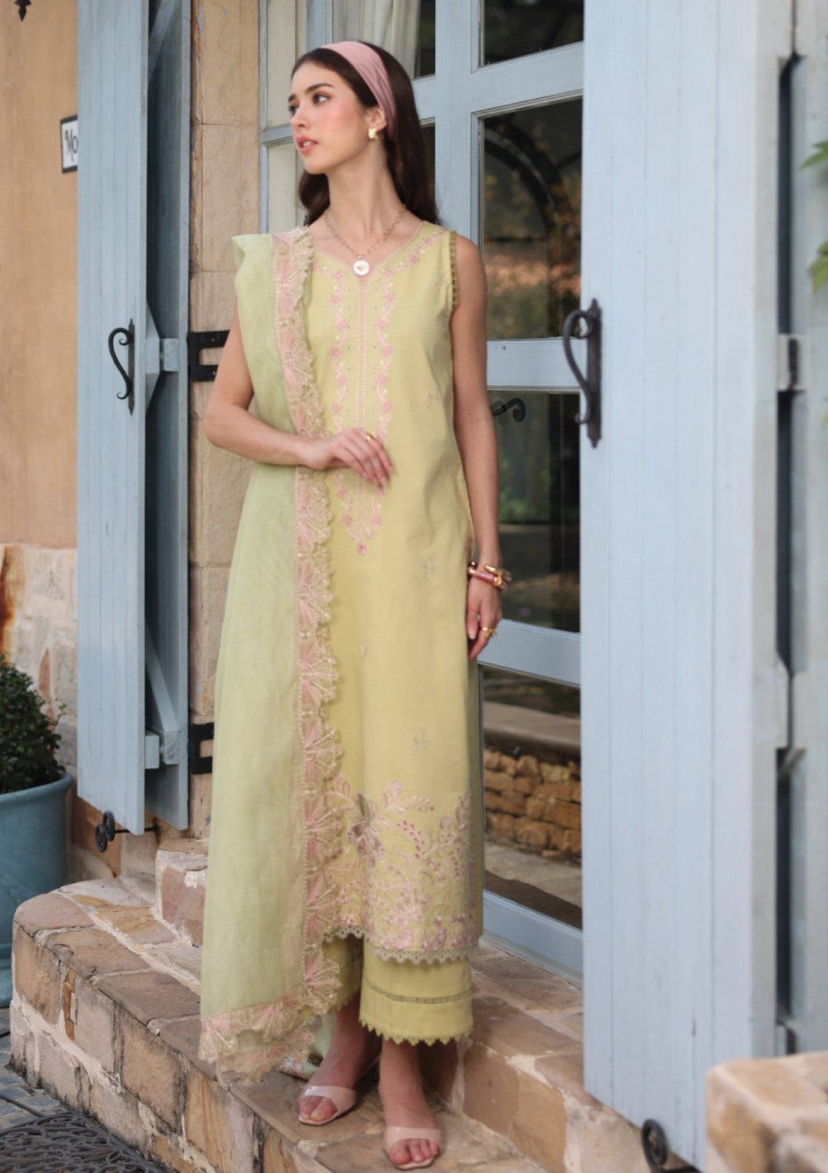 Emily | Raaya Luxury Embroidered Lawn By Rangrasiya