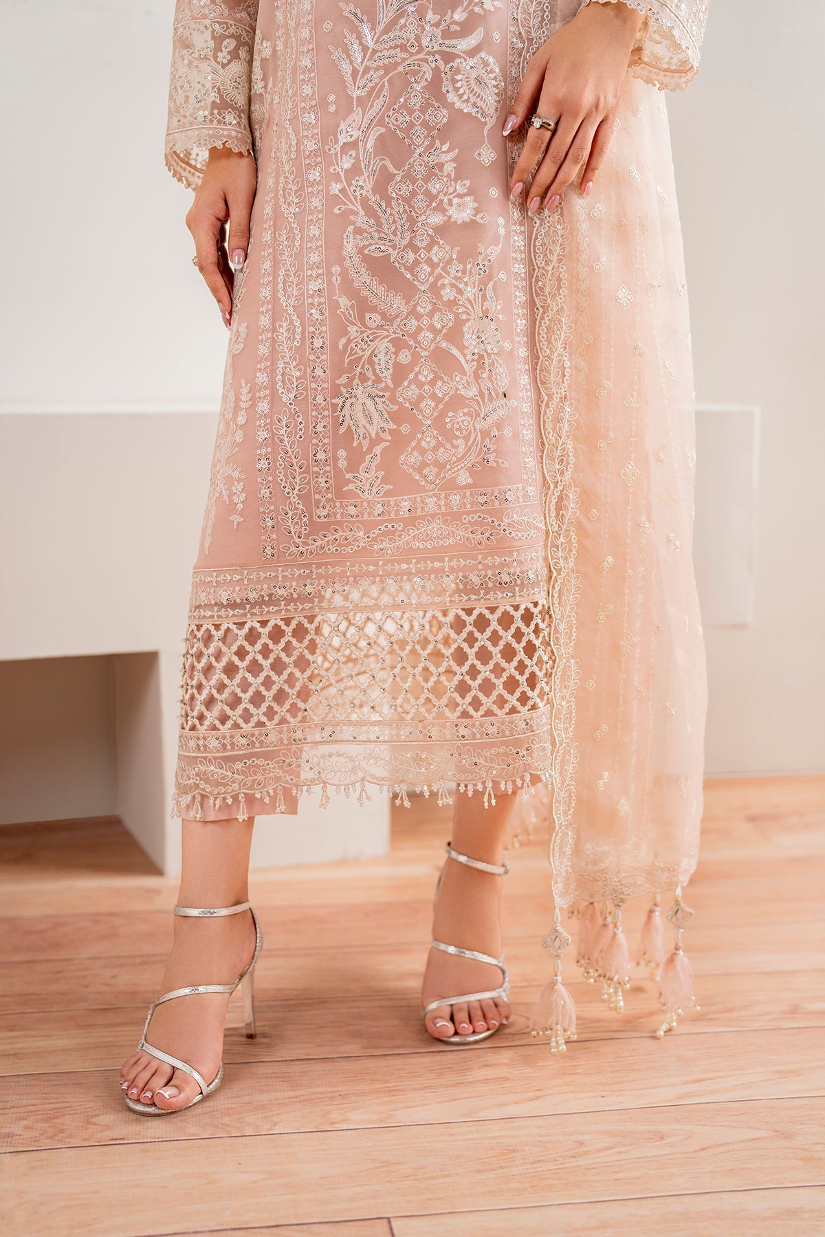 UF-681 - Embroidered Chiffon By Baroque