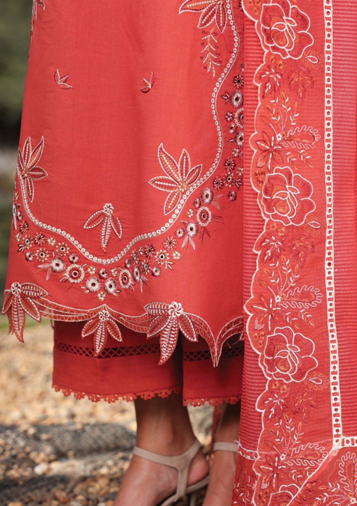 Elva | Raaya Luxury Embroidered Lawn By Rangrasiya