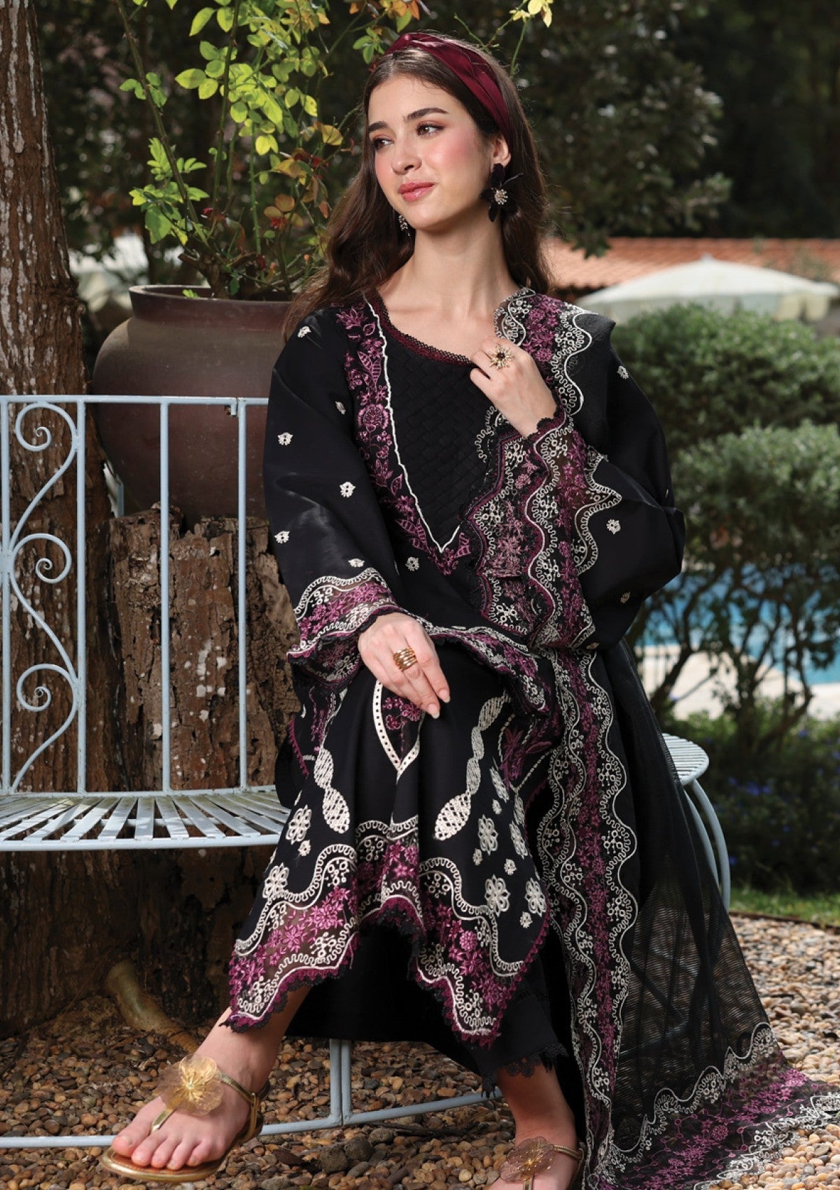 Abigaill | Raaya Luxury Embroidered Lawn By Rangrasiya