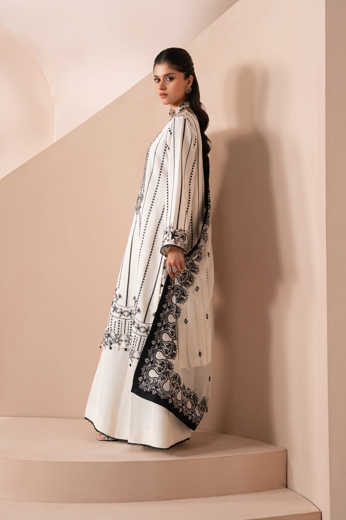 Omavi - Rawsilk Collection By Xenia
