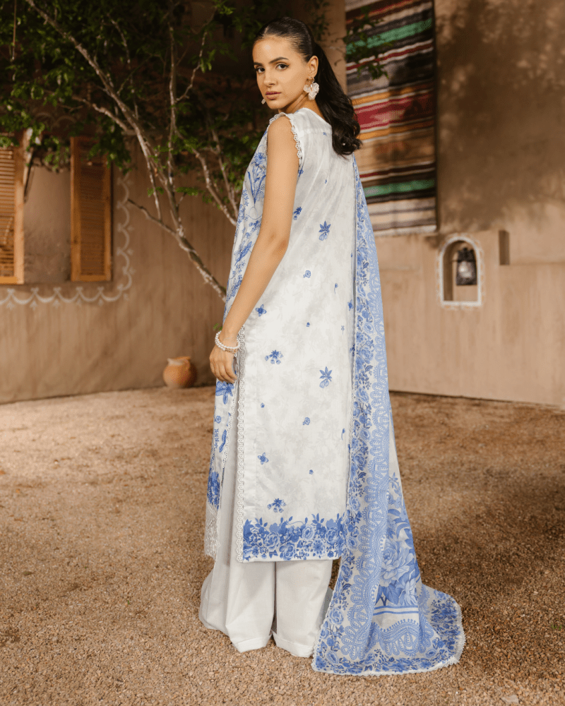 Aangan - Rangkaari 3pc Lawn Digital Print Embroidered