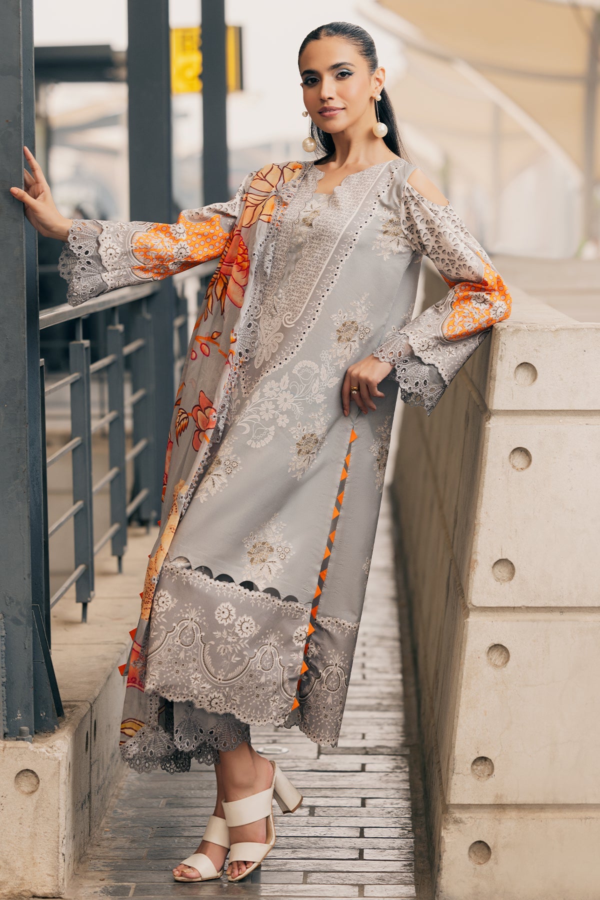 IN6-05 | Infinity Unstitched Embroidered By Charizma