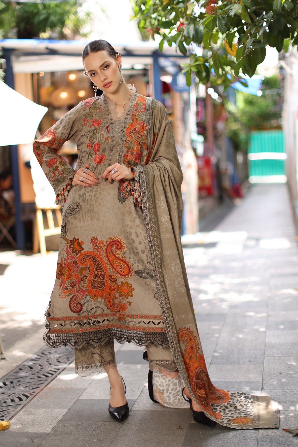 ANW7-04 | Aniq V1 Embroidered Unstitched '26 By Charizma