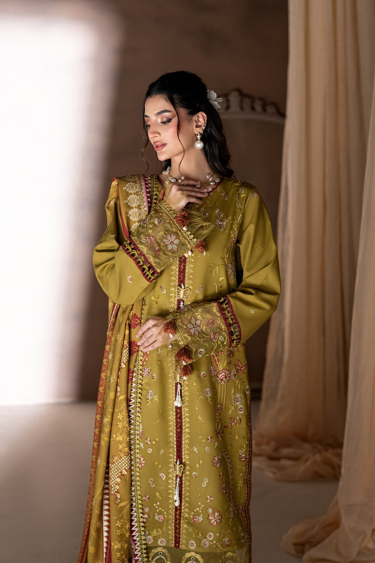 Zareen CRA-02-B | Rangrez-The Linen Edit