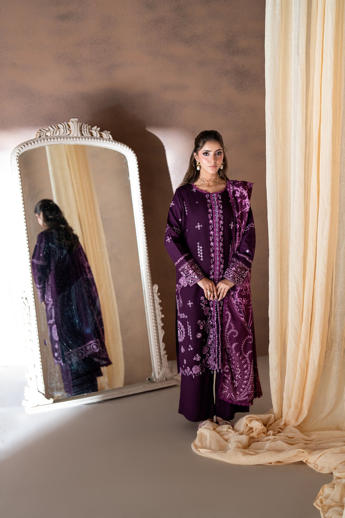 Rumi CRA-06-B | Rangrez-The Linen Edit