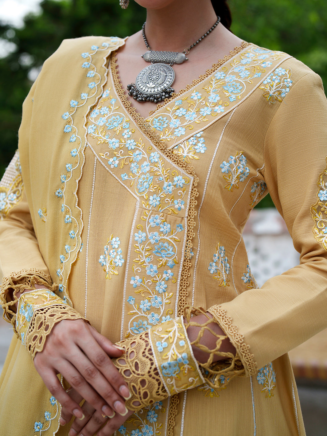 NV-09 | Nova Khaddar '26 By Mahnur