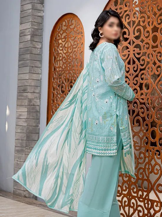 D 05 - Nureh by Fantak Printed Slub Lawn Collection - Rabbani Cloth House