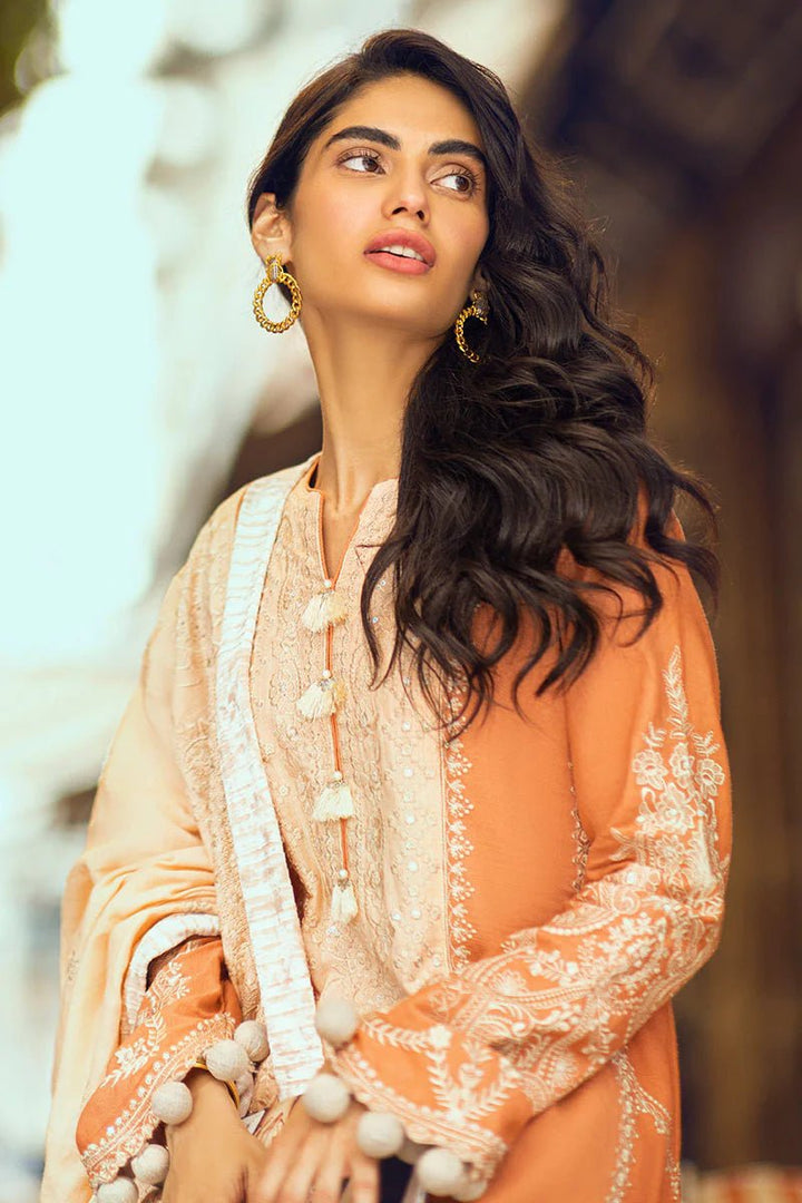 Mahira – Winter Karandi from the Broadway Collection of Mushq’23 - Rabbani Cloth House